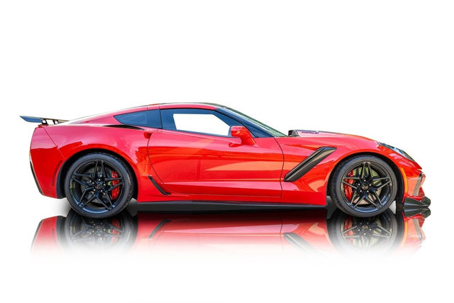 Used 2019 Chevrolet Corvette ZR1 image 2