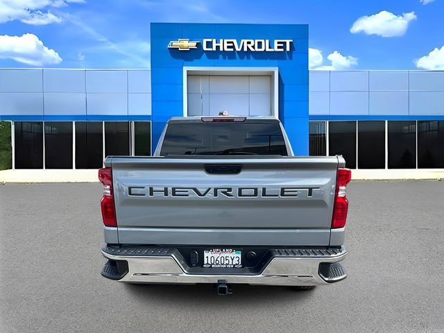 Used 2024 Chevrolet Silverado 1500 LT w/ LPO, Dark Essentials Package AWD/4WD image 4