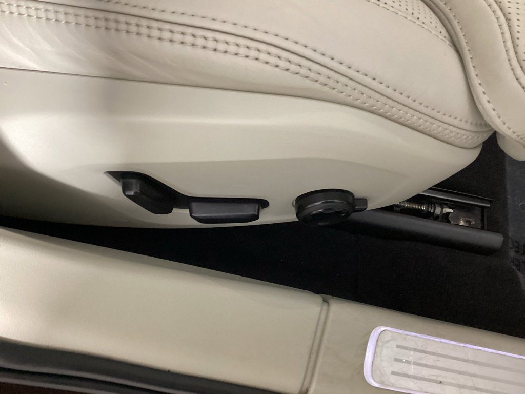 Used 2017 Volvo V90 T6 Cross Country AWD/4WD image 10