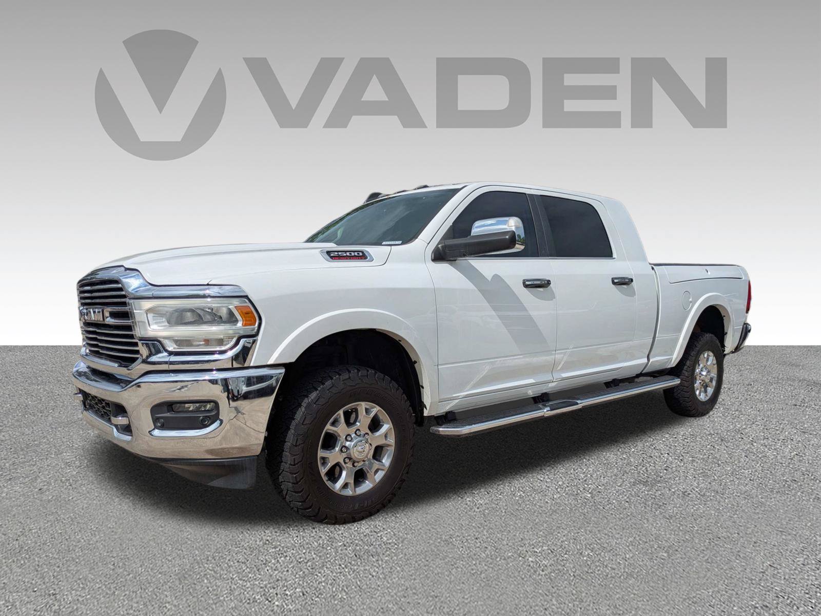 Used 2020 RAM 2500 Laramie w/ Chrome Appearance Group AWD/4WD image 2