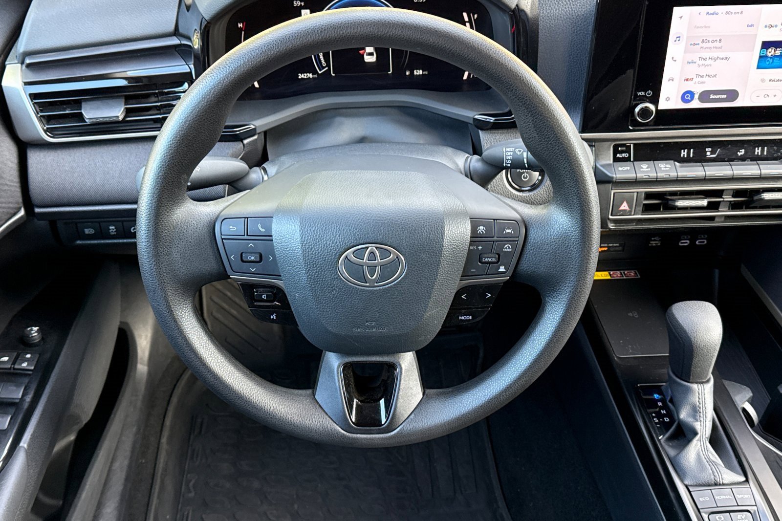 Used 2025 Toyota Camry LE image 17