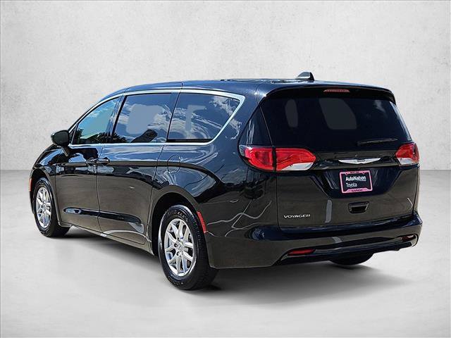 Used 2024 Chrysler Voyager LX FWD image 8