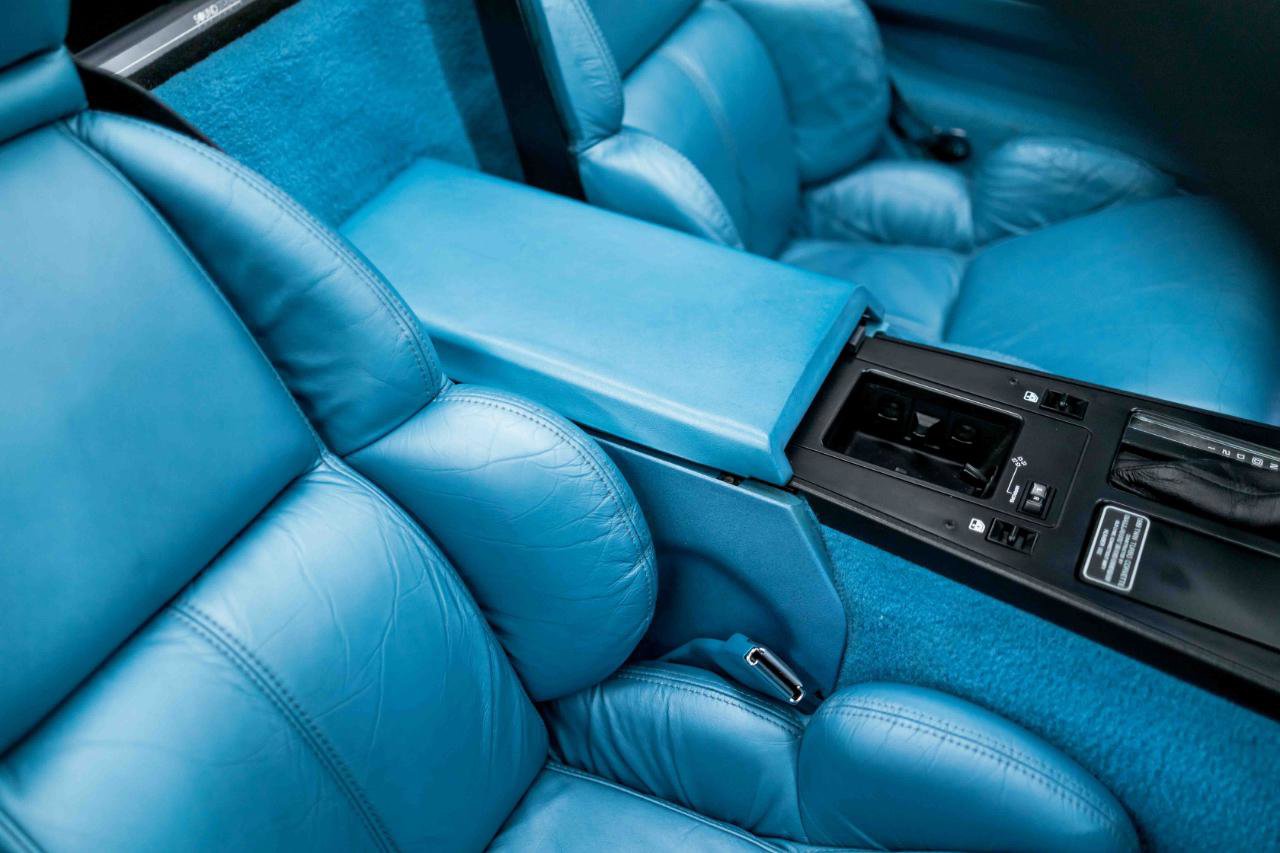 Used 1989 Chevrolet Corvette Convertible RWD image 60