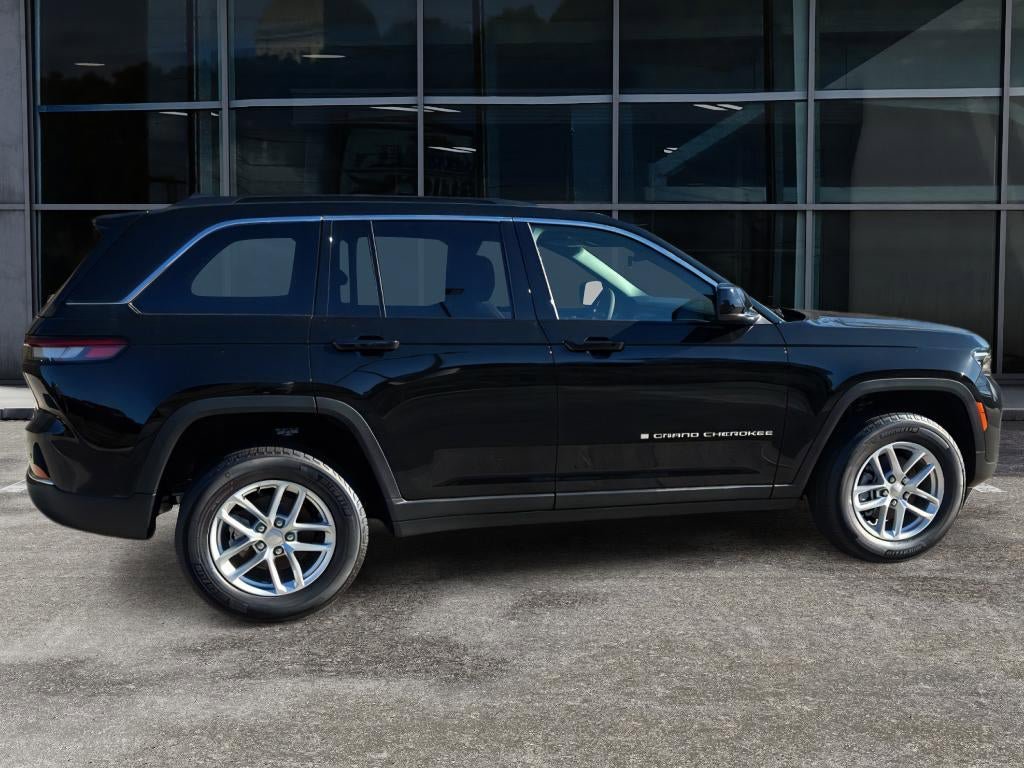 New 2025 Jeep Grand Cherokee Laredo X RWD image 8