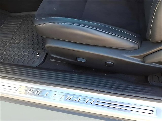 Used 2023 Dodge Challenger R/T Scat Pack w/ Plus Package image 9