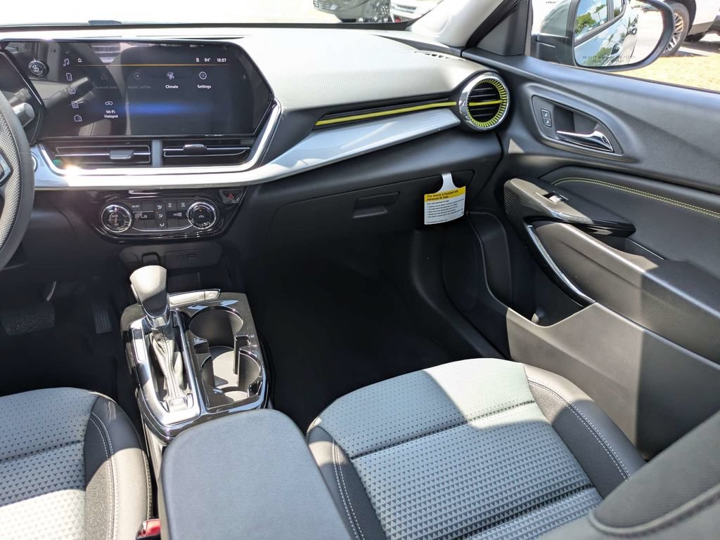 New 2026 Chevrolet Trax LT FWD image 18