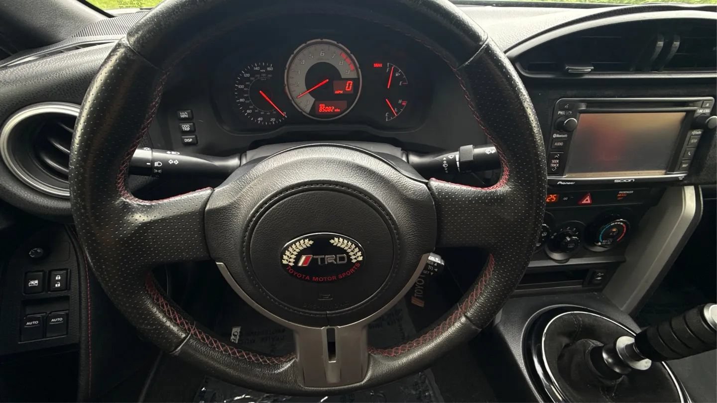 Used 2014 Scion FR-S RWD image 26