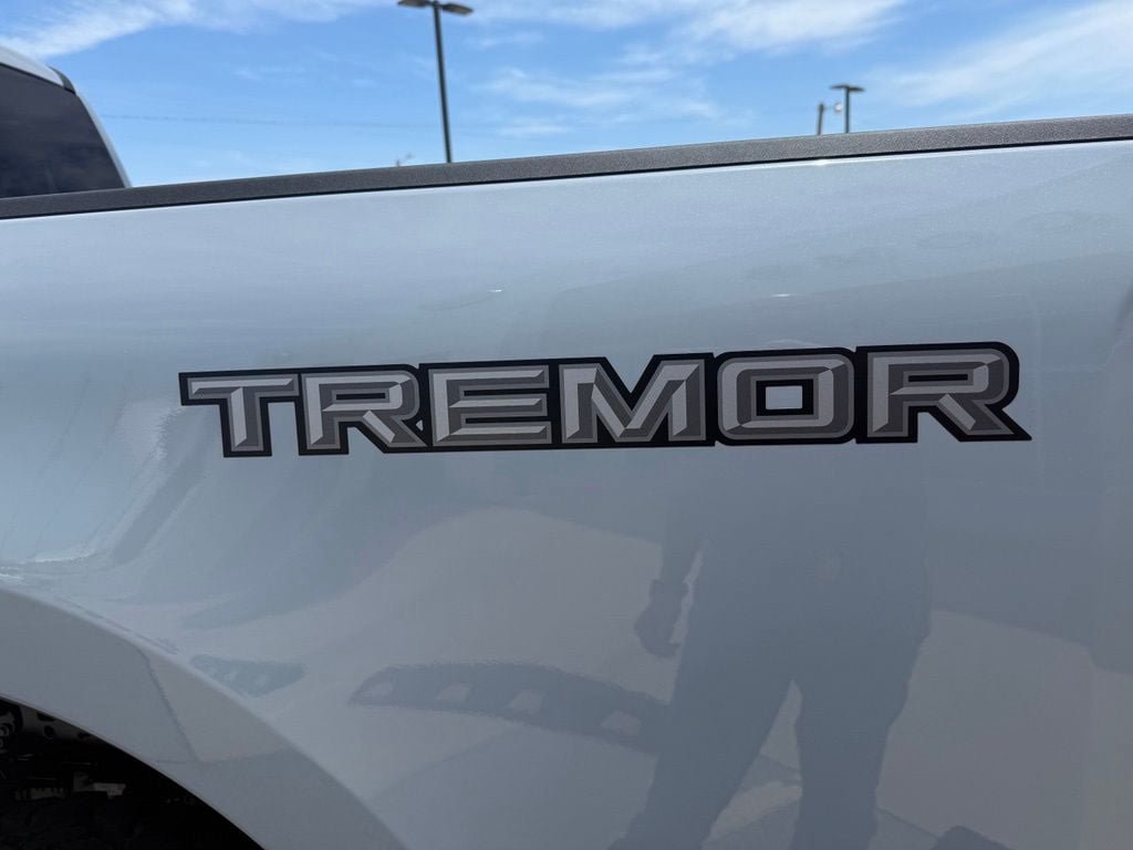 New 2026 Ford F250 Lariat w/ Tremor Off-Road Package AWD/4WD image 17