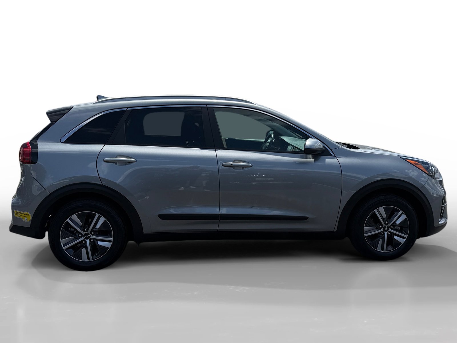 Used 2022 Kia Niro LXS FWD image 6