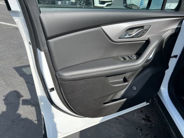 Certified 2024 Chevrolet Blazer LT w/ LPO, Floor Liner Package AWD/4WD image 37