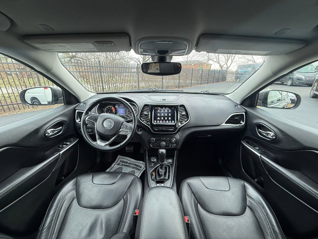 Used 2020 Jeep Cherokee Limited image 11