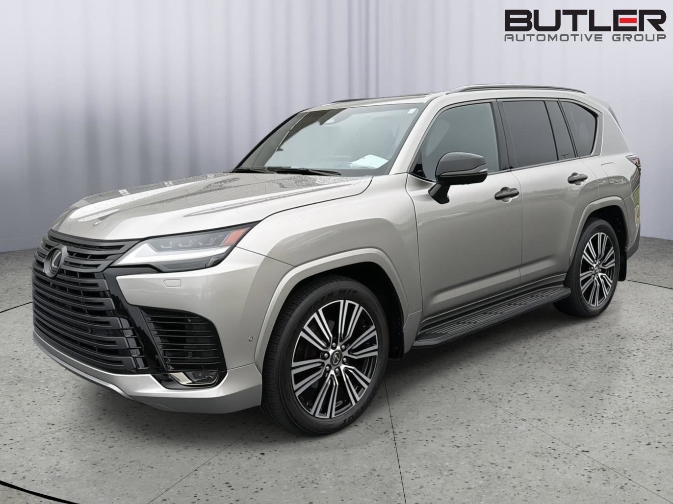 Certified 2025 Lexus LX 700h Luxury w/ Appearance Package AWD/4WD image 2