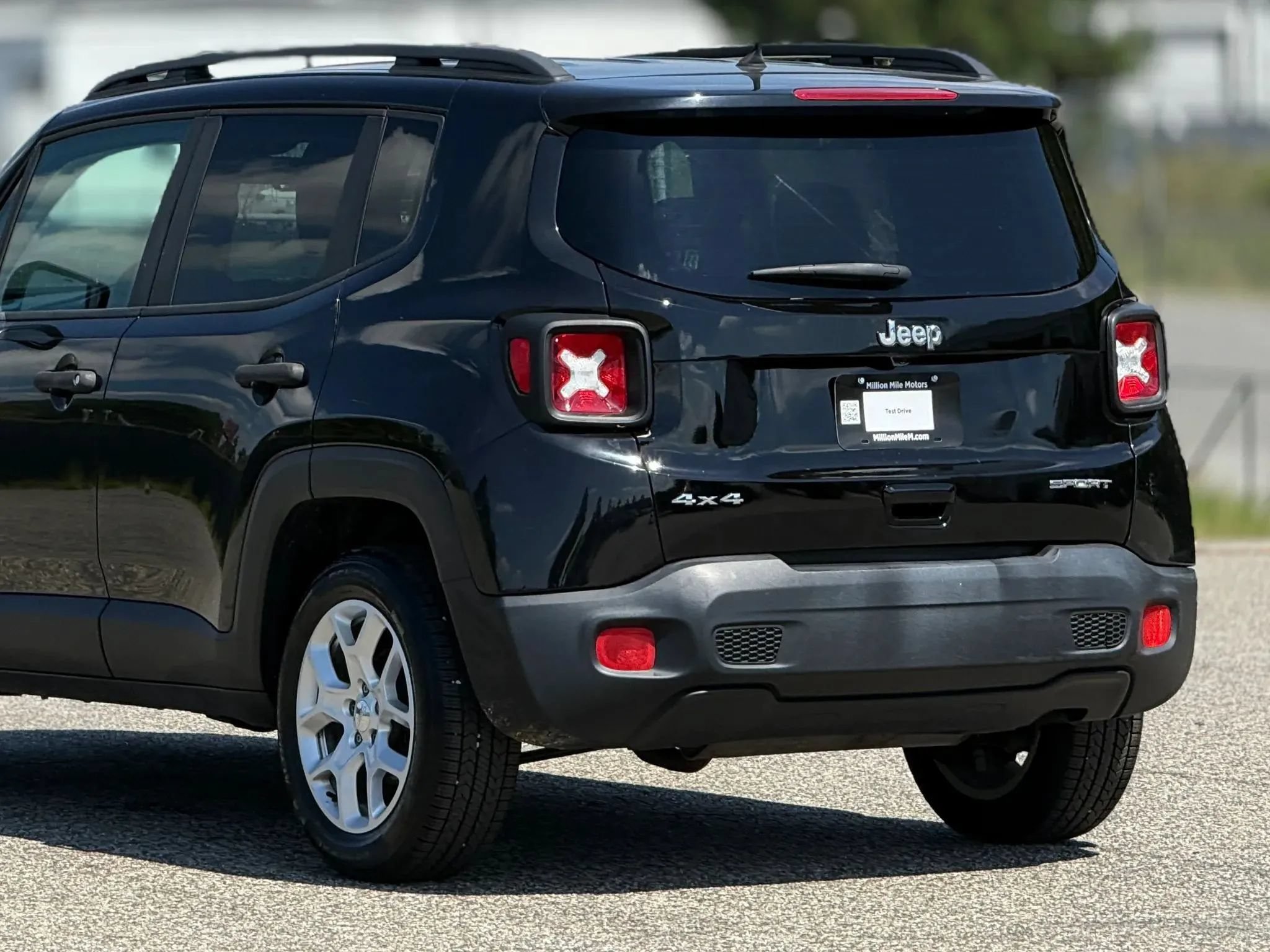 Used 2018 Jeep Renegade Sport w/ Power & Air Group AWD/4WD image 16
