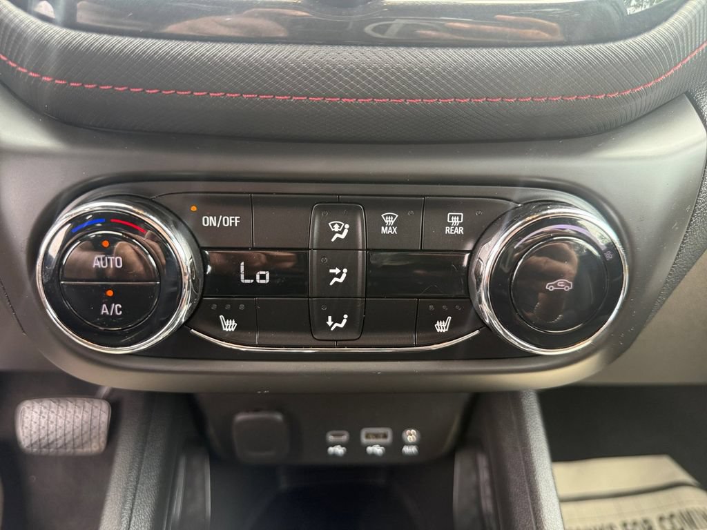 Used 2023 Chevrolet TrailBlazer RS w/ Convenience Package AWD/4WD image 22