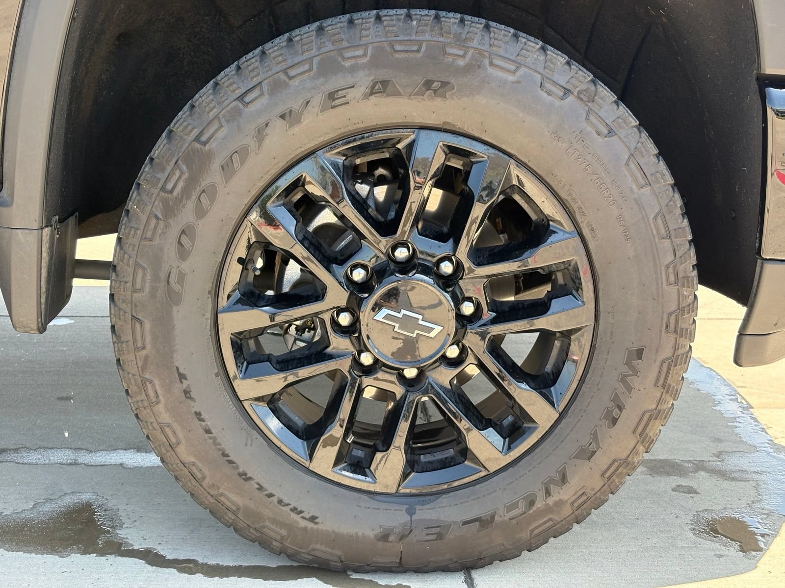 Used 2025 Chevrolet Silverado 2500 Custom w/ Custom Value Package AWD/4WD image 10