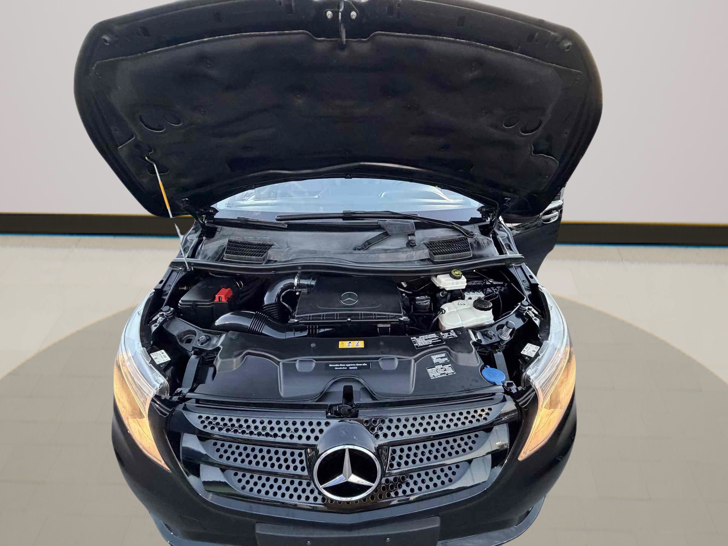 Used 2019 Mercedes-Benz Metris Passenger image 18