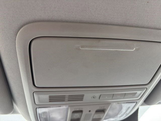 Used 2016 Honda Pilot Touring image 27