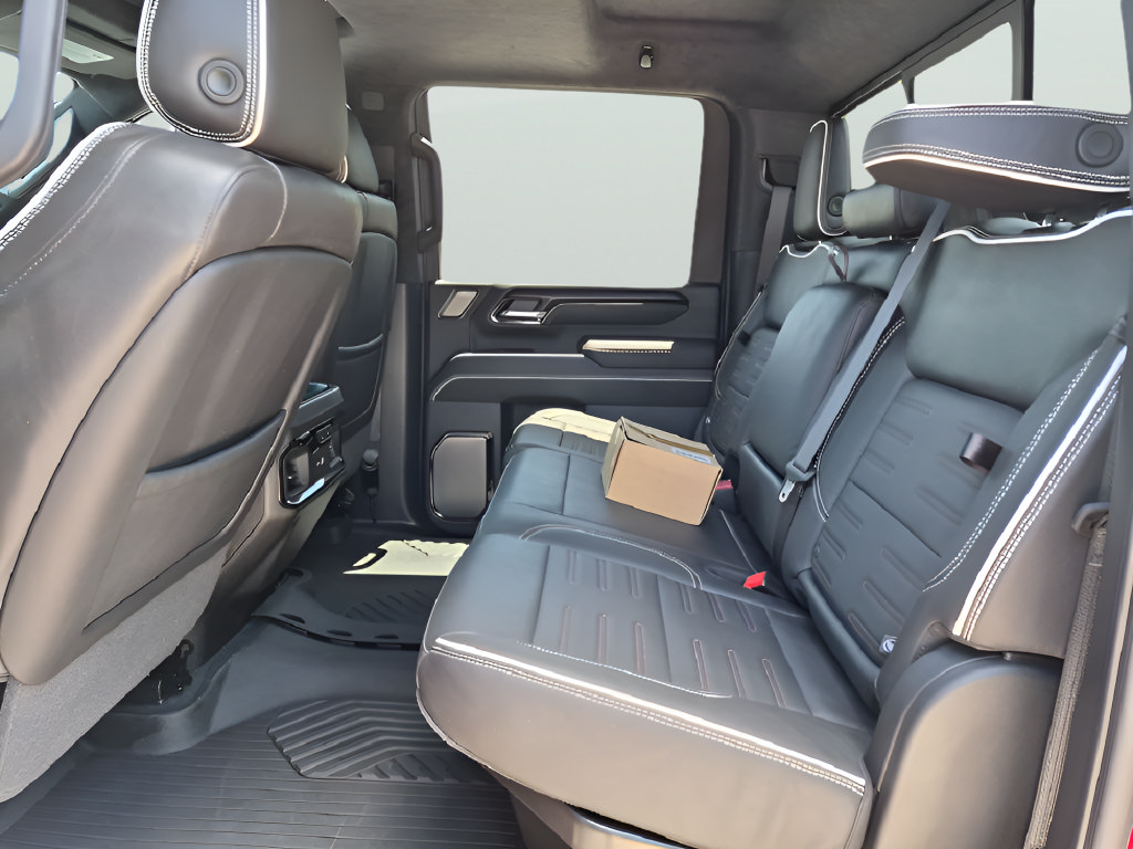 Used 2025 GMC Sierra 2500 AT4X w/ AT4X AEV Edition AWD/4WD image 37