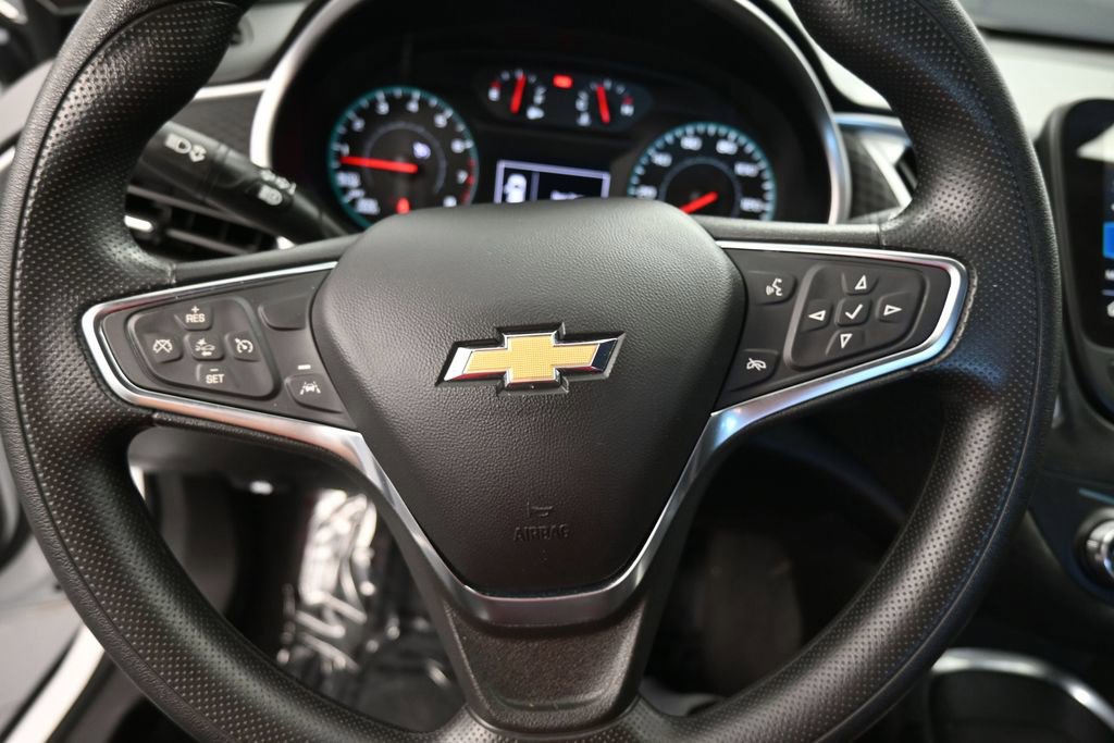 Used 2025 Chevrolet Malibu LT FWD image 37