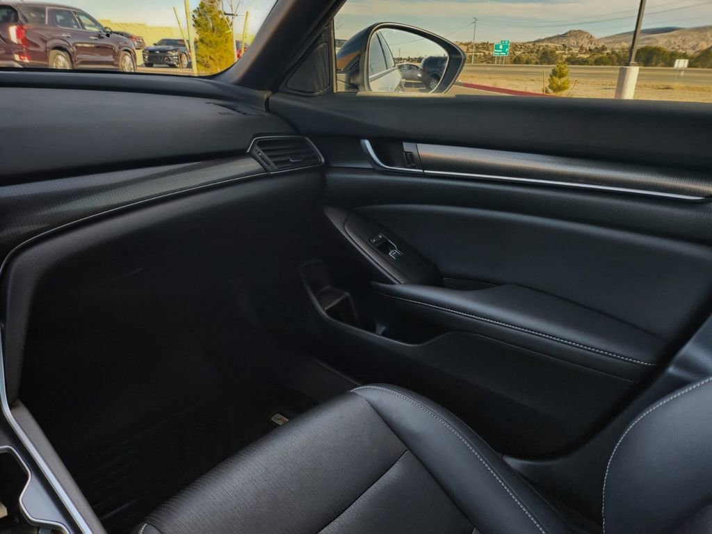 Used 2022 Honda Accord Sport image 23