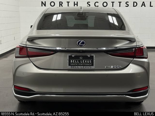 Used 2021 Lexus ES 300h w/ Accessory Package FWD image 5
