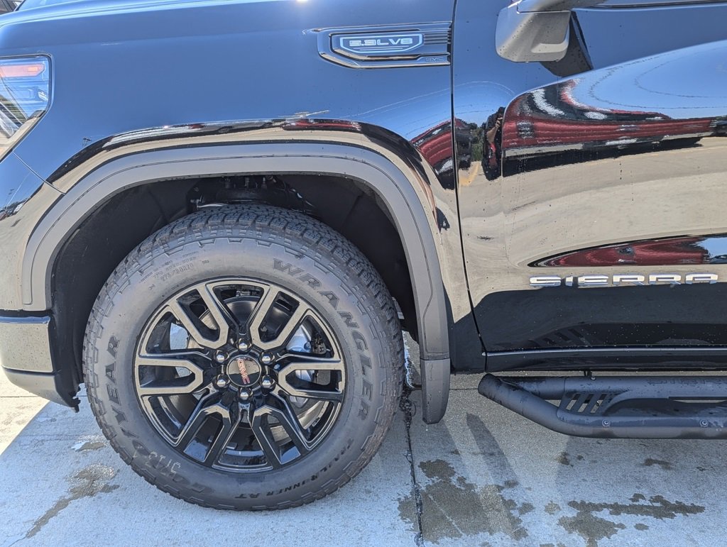 New 2026 GMC Sierra 1500 Pro w/ Graphite Edition AWD/4WD image 10