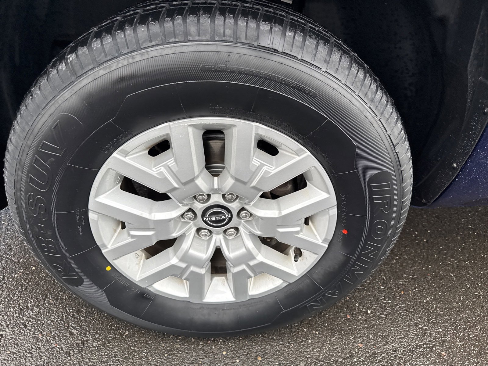 Used 2022 Nissan Frontier SV image 11