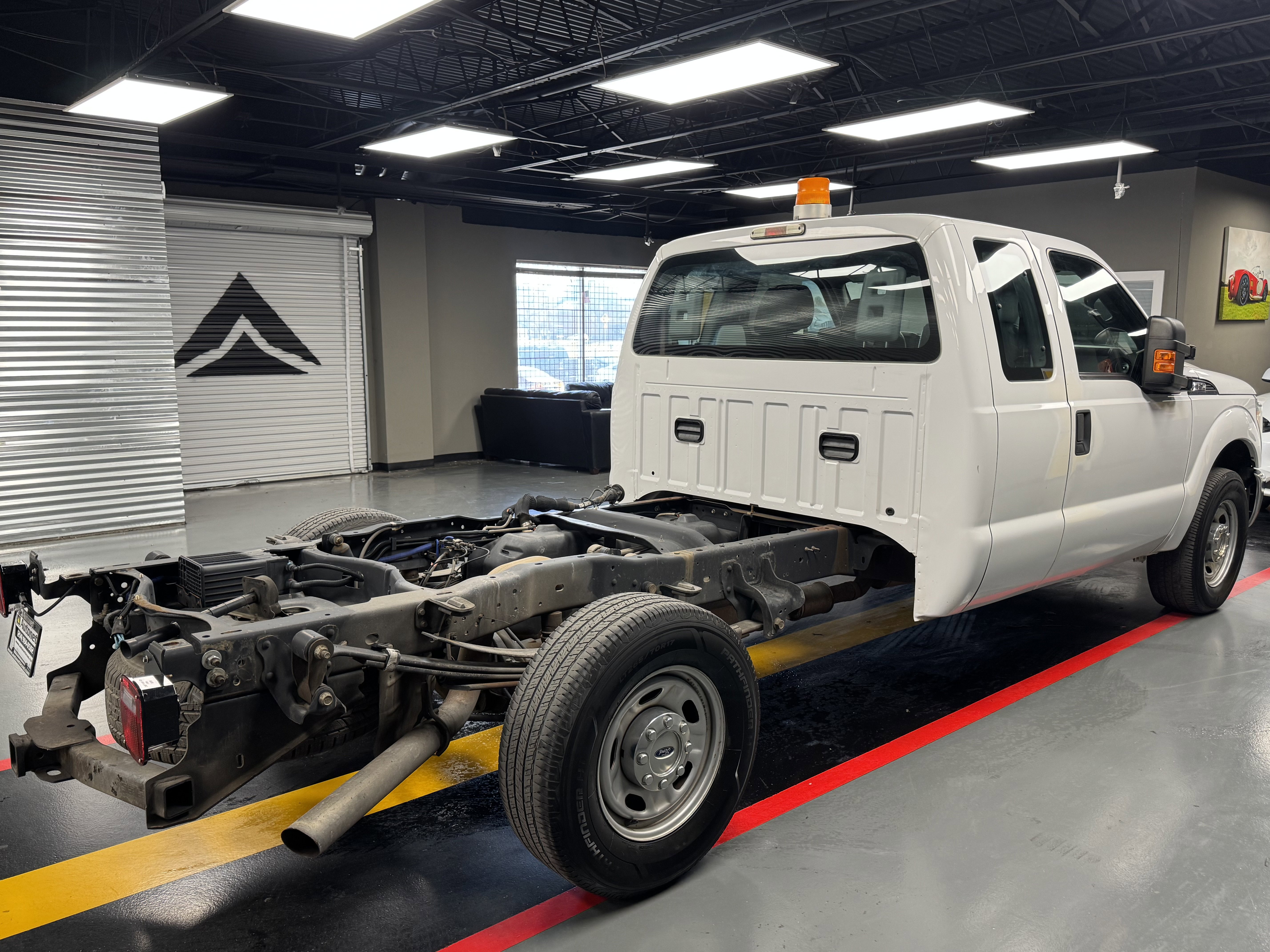 Used 2015 Ford F350 XL RWD image 6