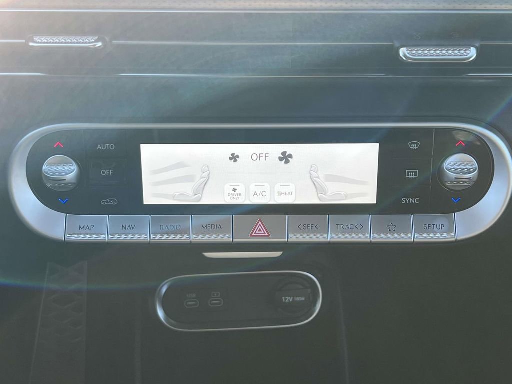 New 2024 Genesis GV60 Performance image 27