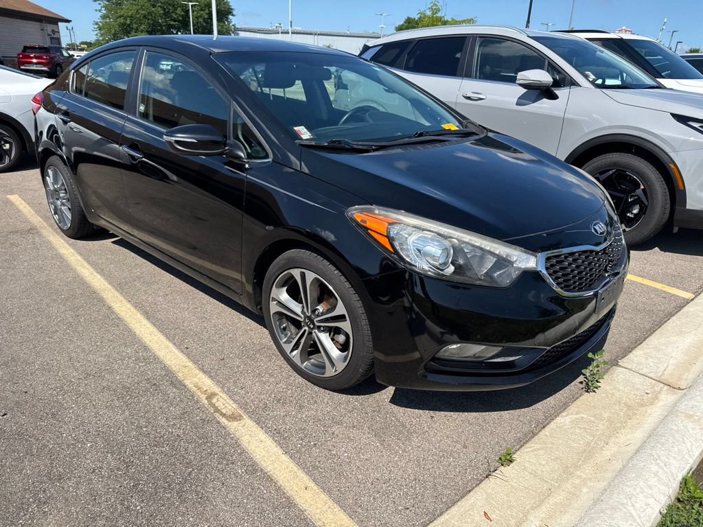 Used 2015 Kia Forte EX w/ UVO Package W/17" Alloys FWD image 2