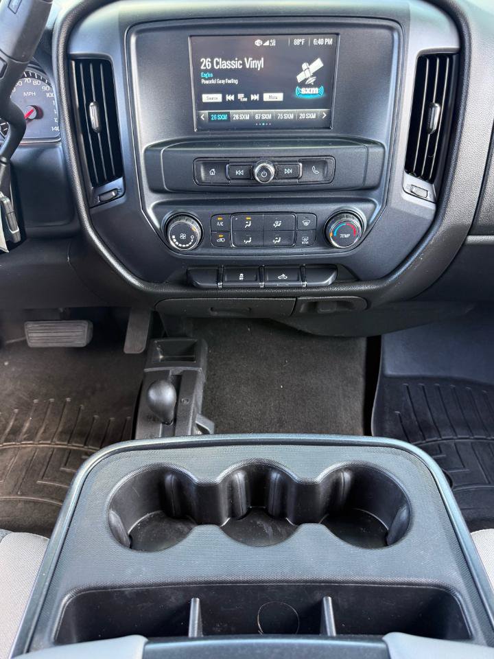 Used 2018 Chevrolet Silverado 1500 Custom w/ Custom Value Package AWD/4WD image 27