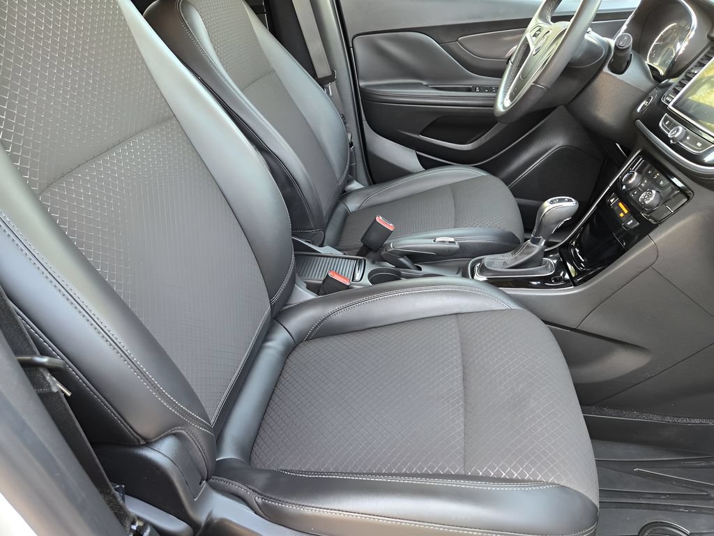 Used 2020 Buick Encore Preferred FWD image 13