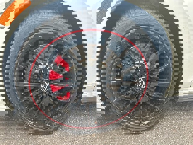 Used 2023 Volkswagen GTI 40th Anniversary Edition image 15