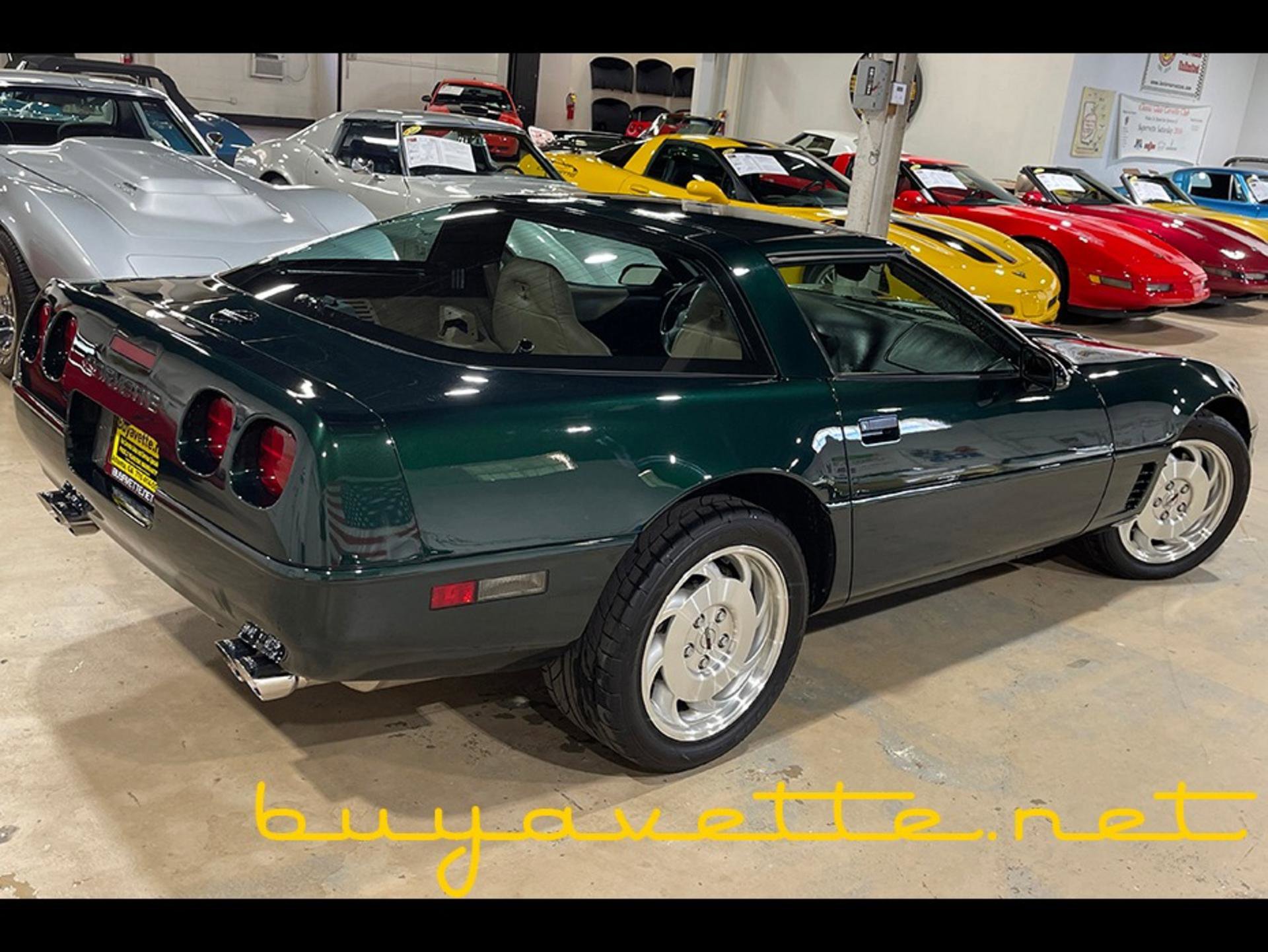 Used 1996 Chevrolet Corvette Coupe video 2