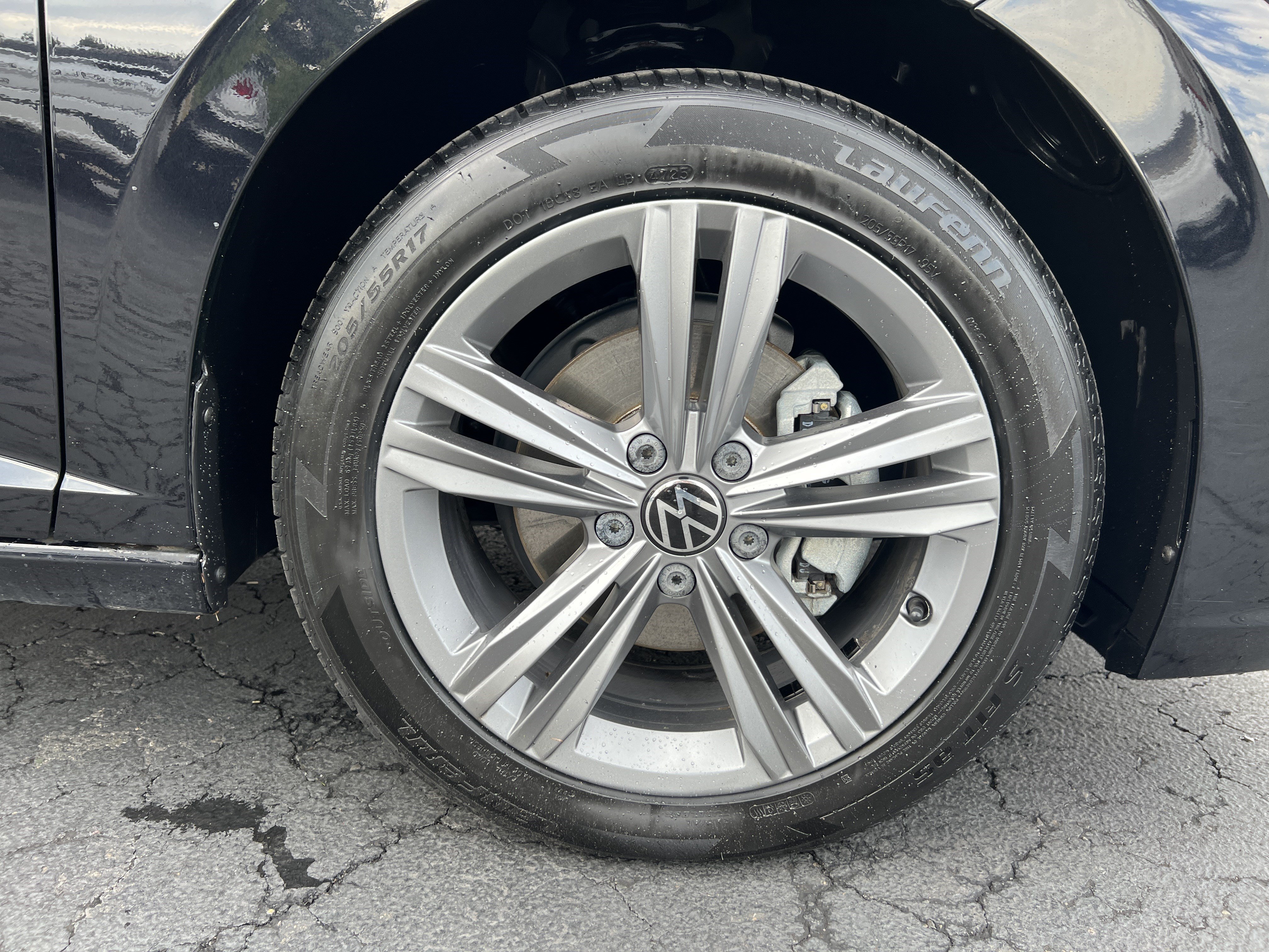 Used 2024 Volkswagen Jetta SE FWD image 10