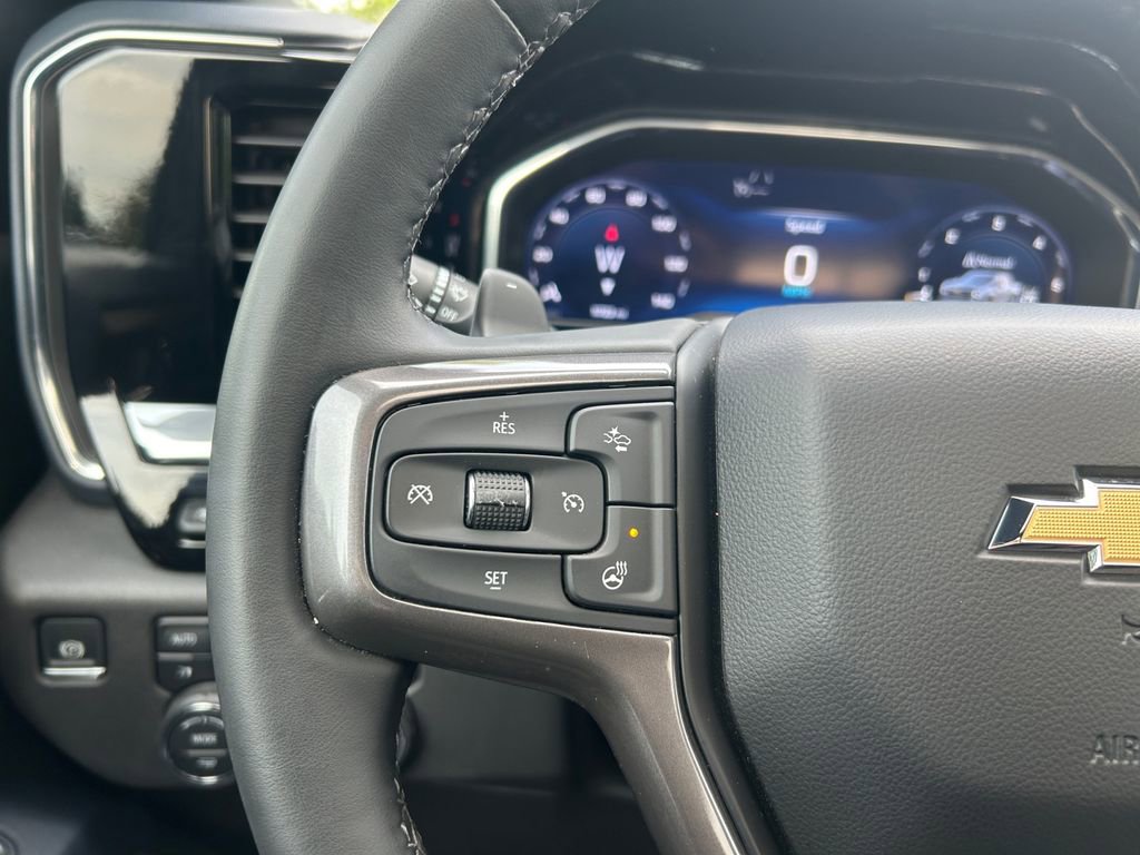 Used 2024 Chevrolet Silverado 1500 High Country w/ Technology Package image 17