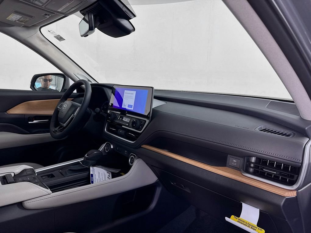 New 2026 Toyota Grand Highlander Limited image 30