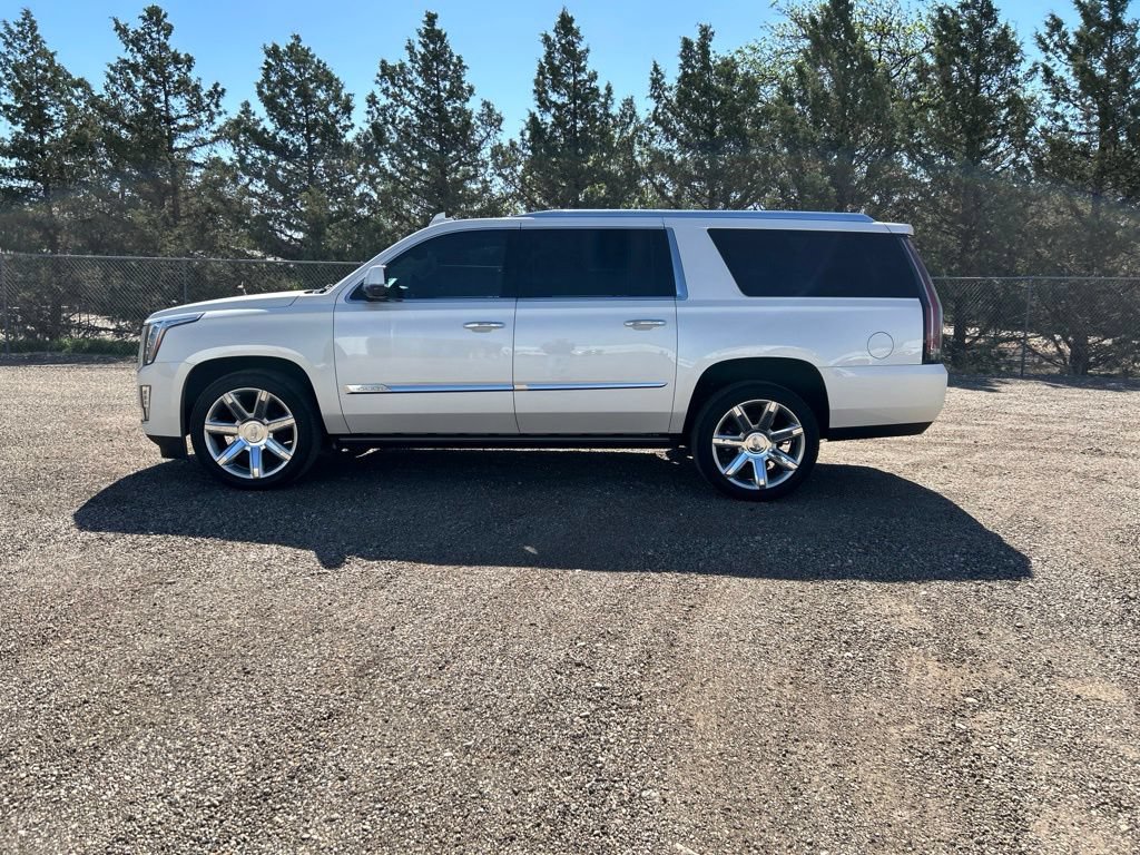 Used 2015 Cadillac Escalade ESV Premium AWD/4WD image 3