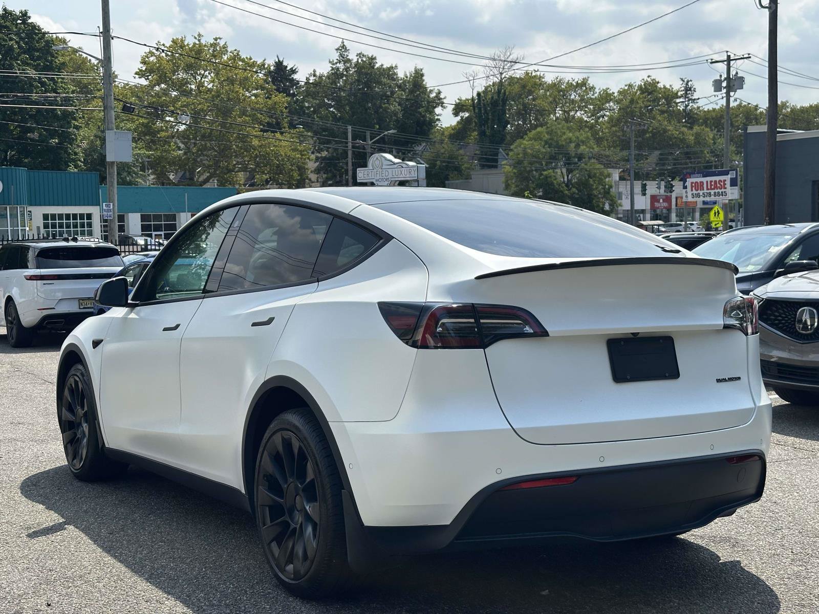 Used 2021 Tesla Model Y Long Range AWD/4WD image 5