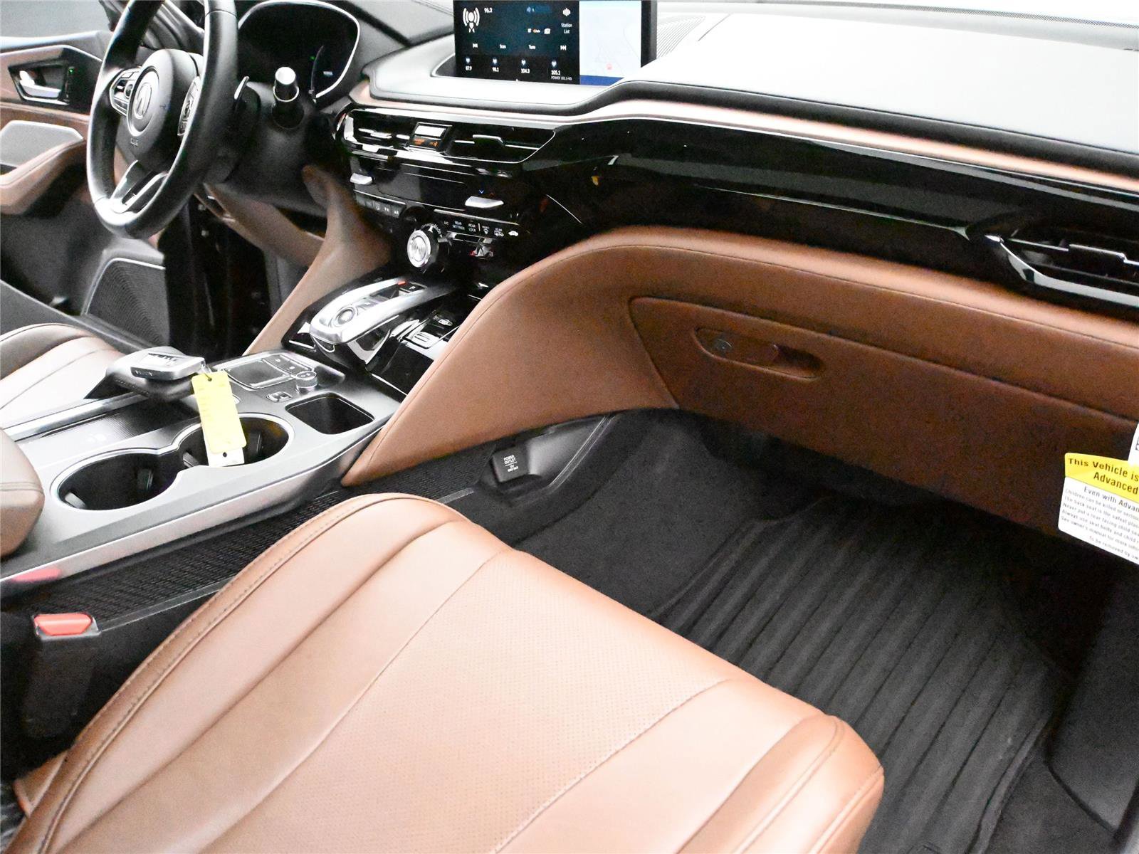 Certified 2024 Acura MDX SH-AWD w/ Technology Package image 20