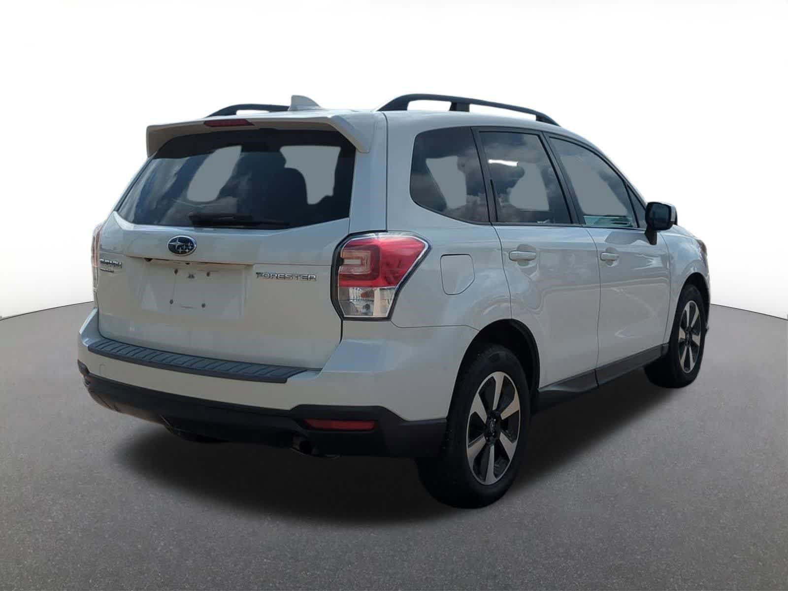 Used 2018 Subaru Forester 2.5i Premium AWD/4WD image 6
