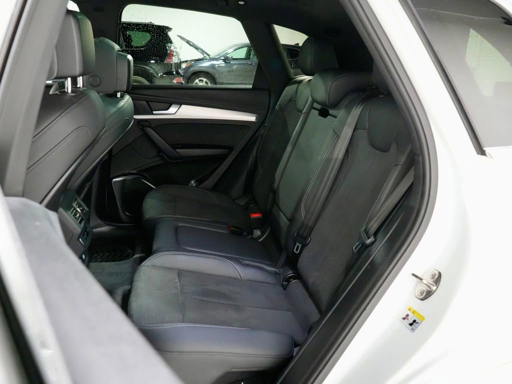 Used 2021 Audi SQ5 Premium w/ Convenience Package image 29