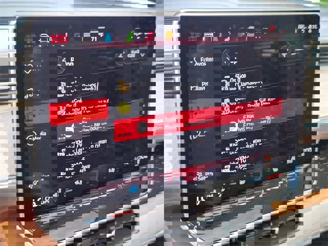 New 2025 Volkswagen ID. Buzz 1st Edition image 16