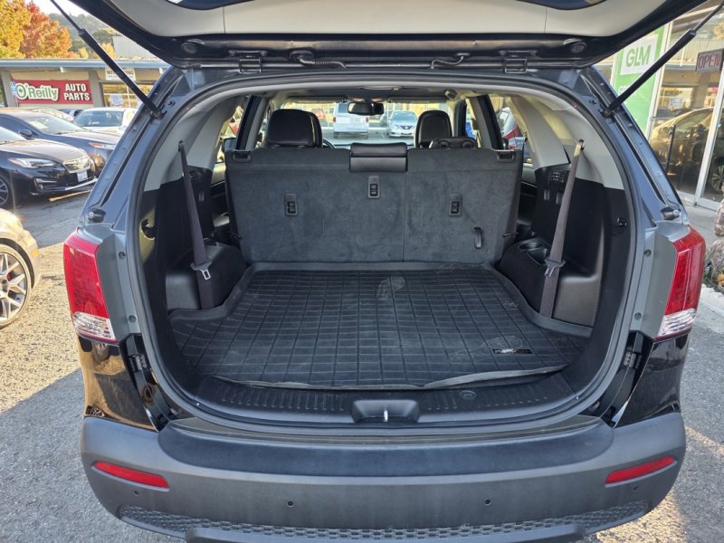 Used 2011 Kia Sorento EX w/ Premium Pkg image 24