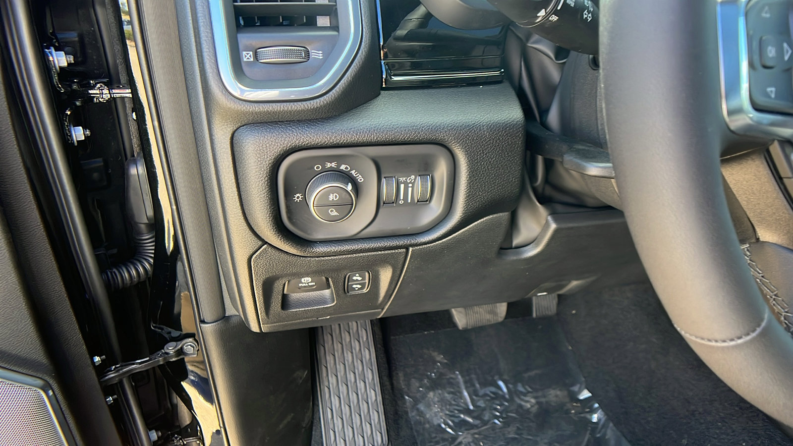 New 2026 RAM 1500 Laramie w/ Night Edition image 23