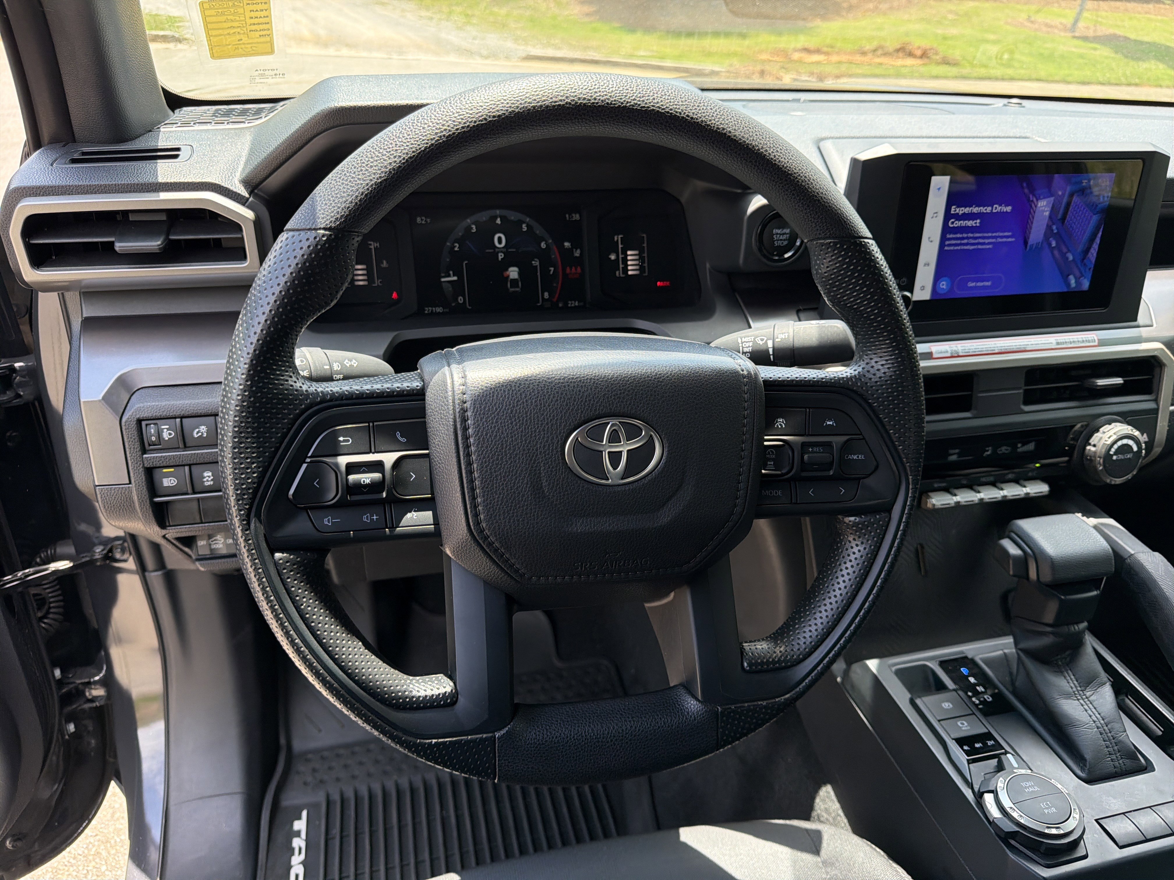 Used 2025 Toyota Tacoma SR5 AWD/4WD image 23