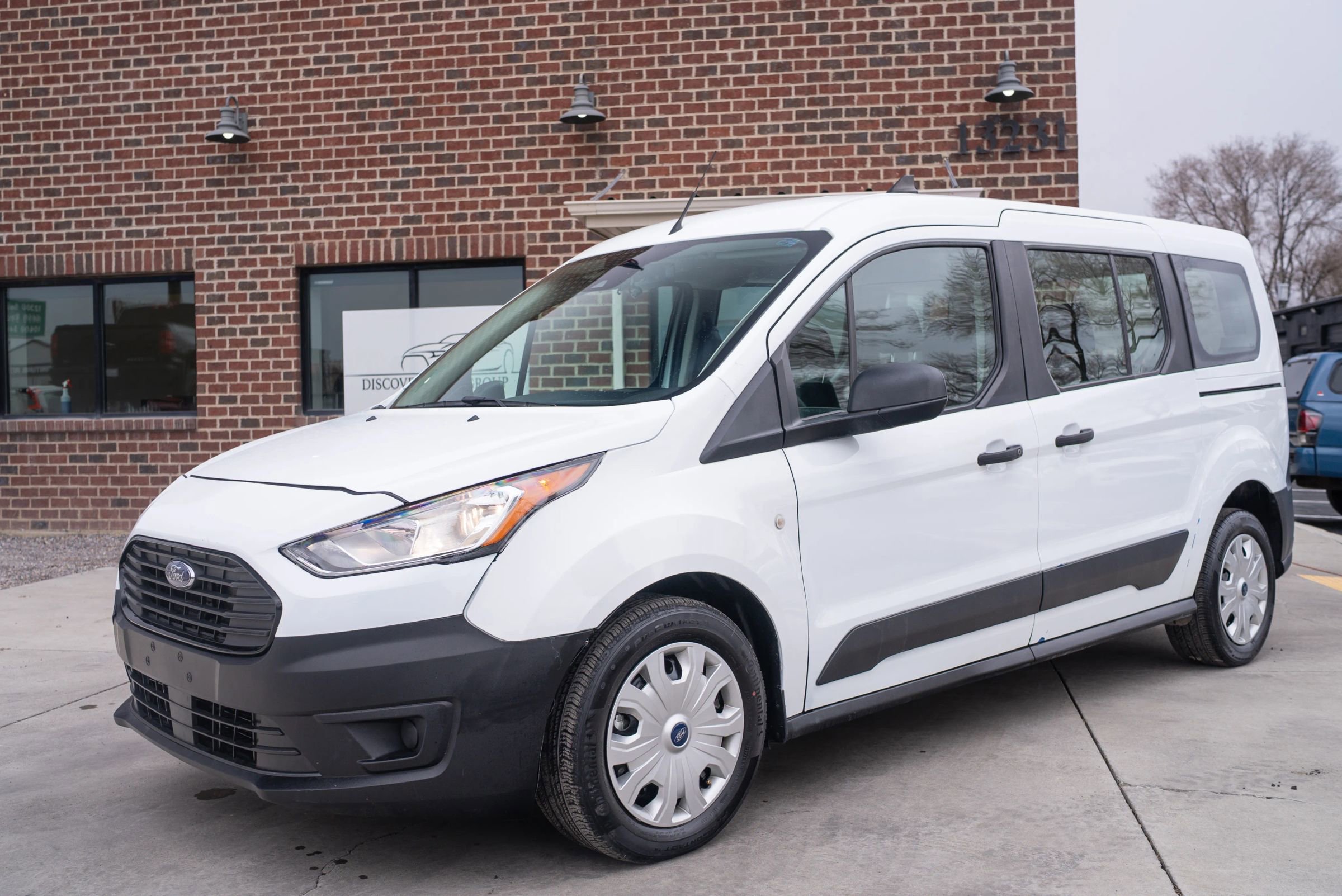 Used 2023 Ford Transit Connect XL image 1
