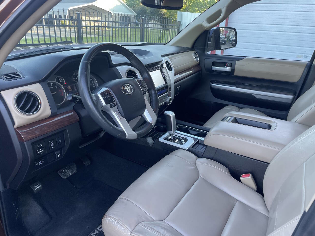 Used 2015 Toyota Tundra Limited RWD image 9