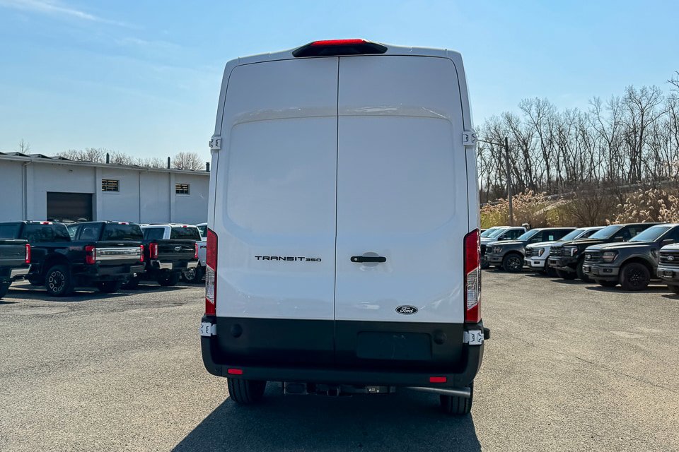 New 2026 Ford Transit 350 148 High Roof RWD image 4