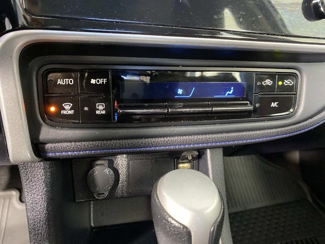 Used 2018 Toyota Corolla SE image 21